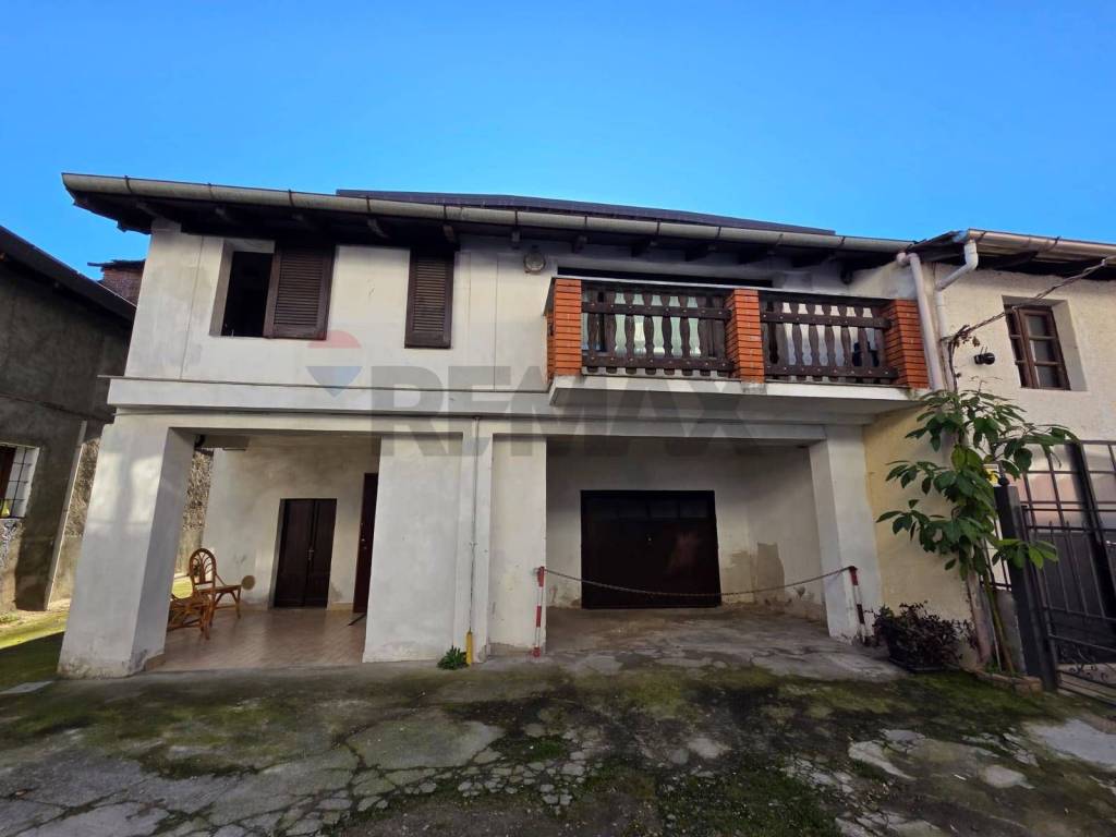 Casa indipendente a Varallo pombia in Vicolo degli Orti, 7 - Foto 2