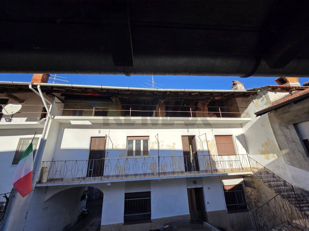 Appartamento a Varallo pombia in Vicolo degli Orti, 7 - Foto 3