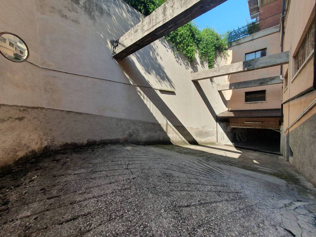 Box / garage a Verona in Via Franco Faccio - Foto 5