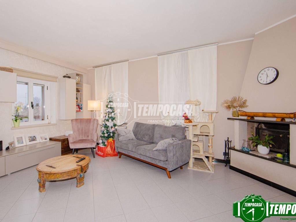 Appartamento a Voghera in Via della Piazza - Foto 4