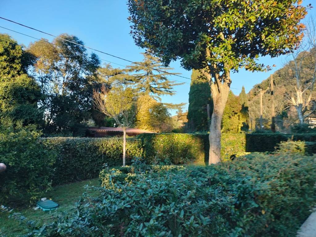 Villa a Anguillara sabazia in Via Lungolago delle Muse - Foto 4