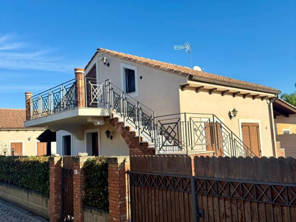 Villetta a schiera a Campofelice di roccella in Via dei Normanni, 45 - Foto 2