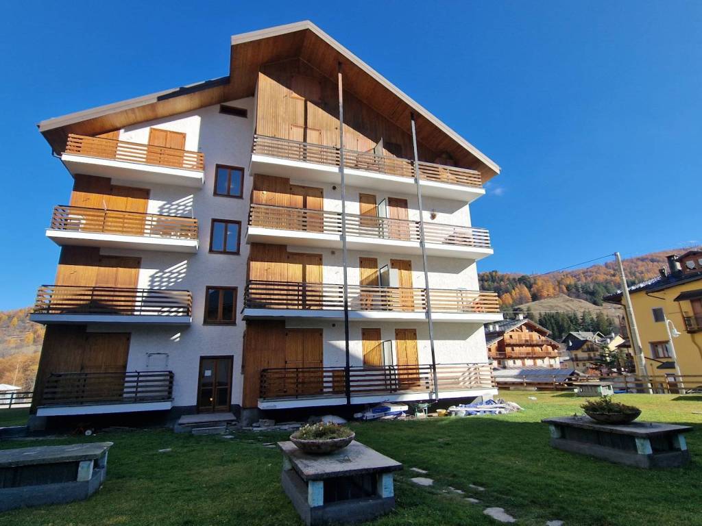 Appartamento a Cesana torinese in Via Ortigara, 23 - Foto 4