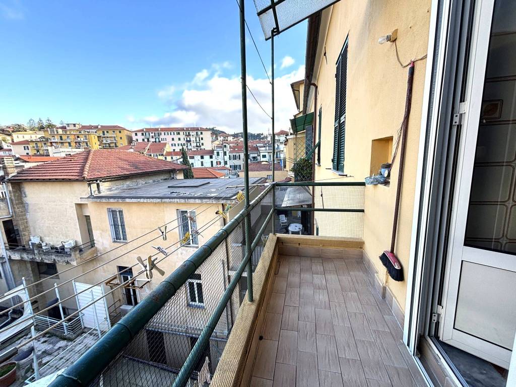 Appartamento a Imperia in Via Silvio Bonfante, 23 - Foto 5
