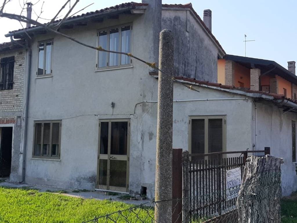 Rustico / casale a Teglio veneto in Via Cintello - Foto 2
