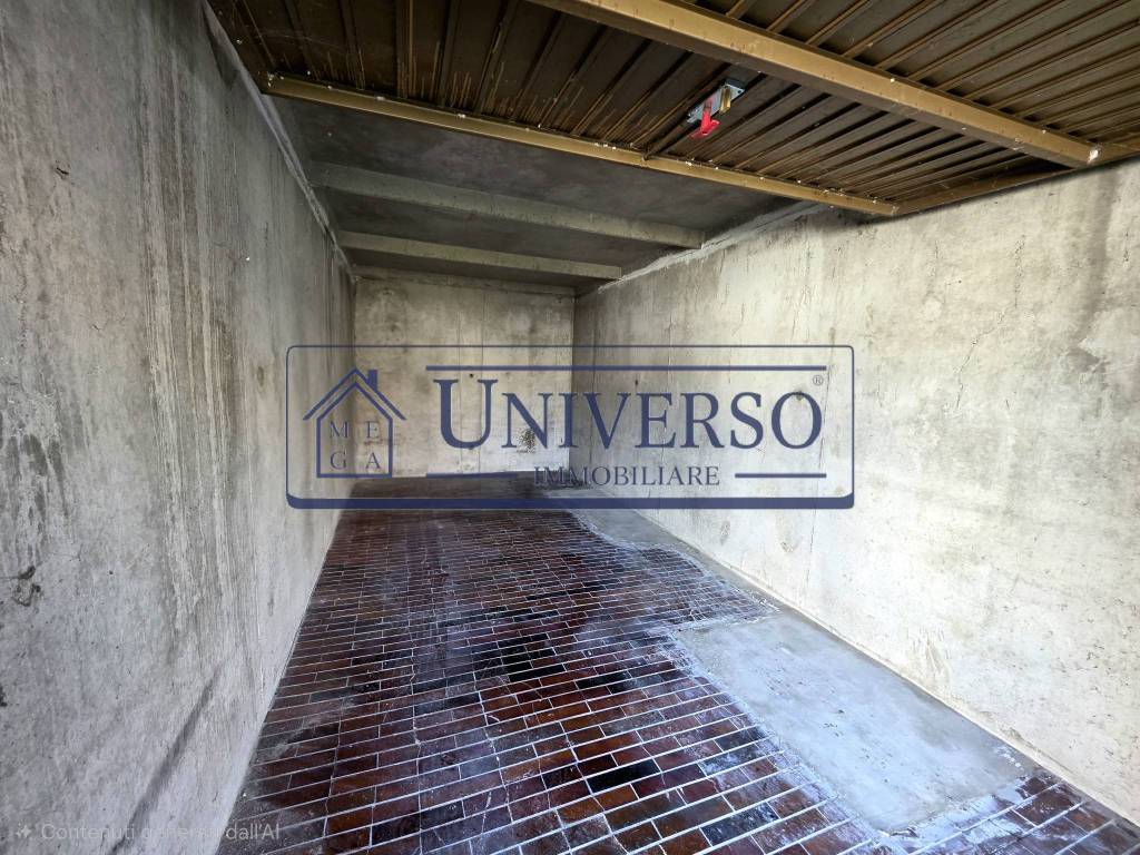 Box / garage a Voghera in Via Ugo Foscolo, 31 - Foto 4