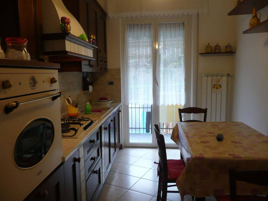 Appartamento a Noli in Piazza Aldo Moro - Foto 5