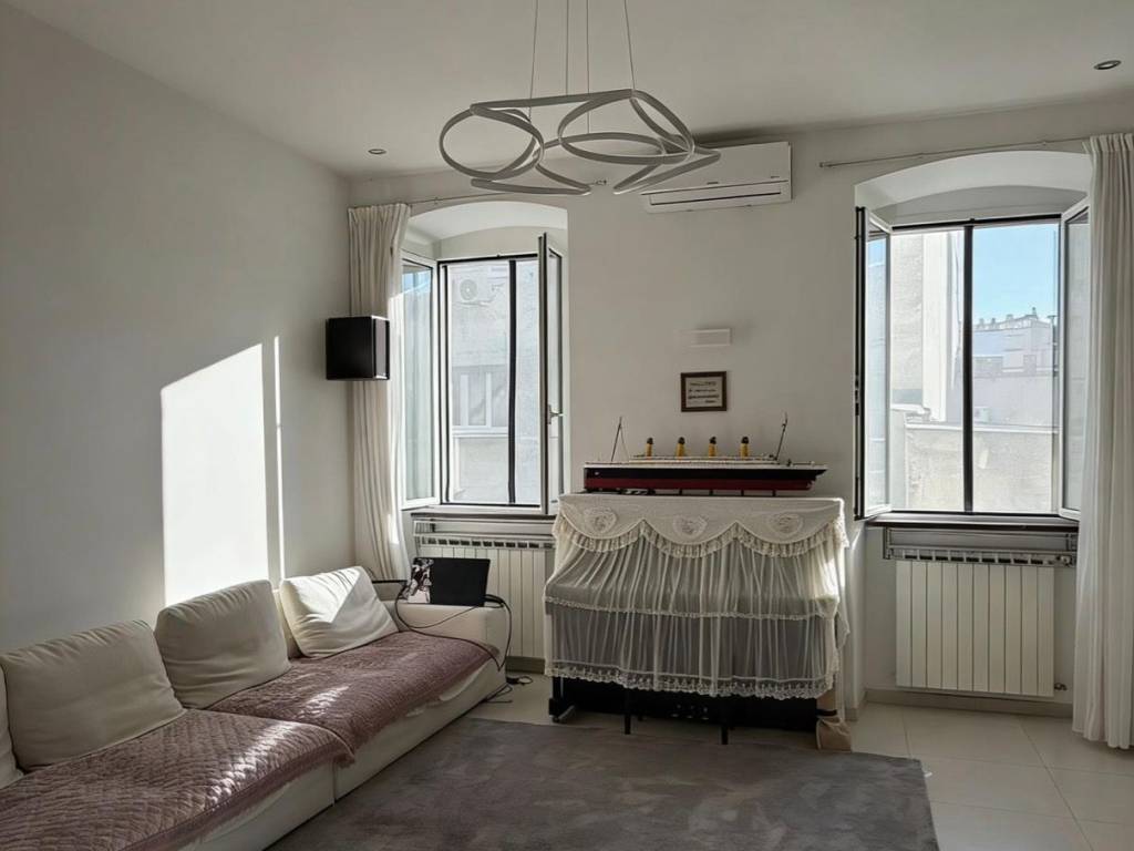 Appartamento a Trieste in Via Giosuè Carducci, 10 - Foto 4