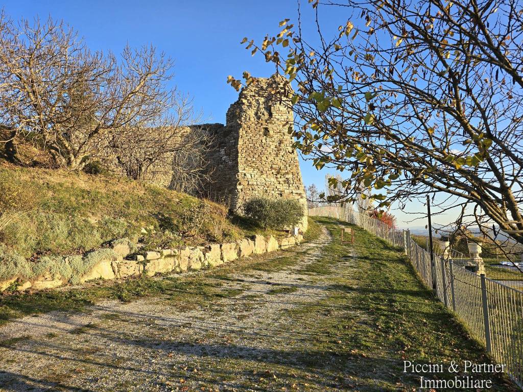 Rustico / casale a Gubbio in Località San Benedetto Vecchio - Foto 3