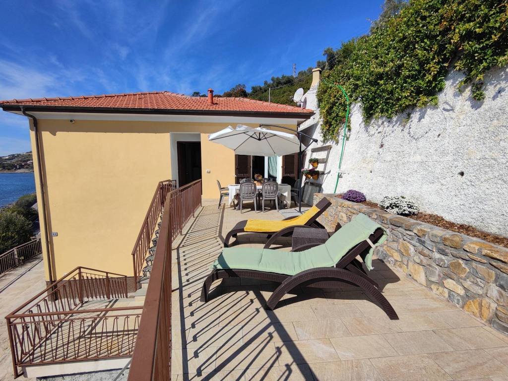 Villa a Cipressa in Via Aurelia, 80 - Foto 2