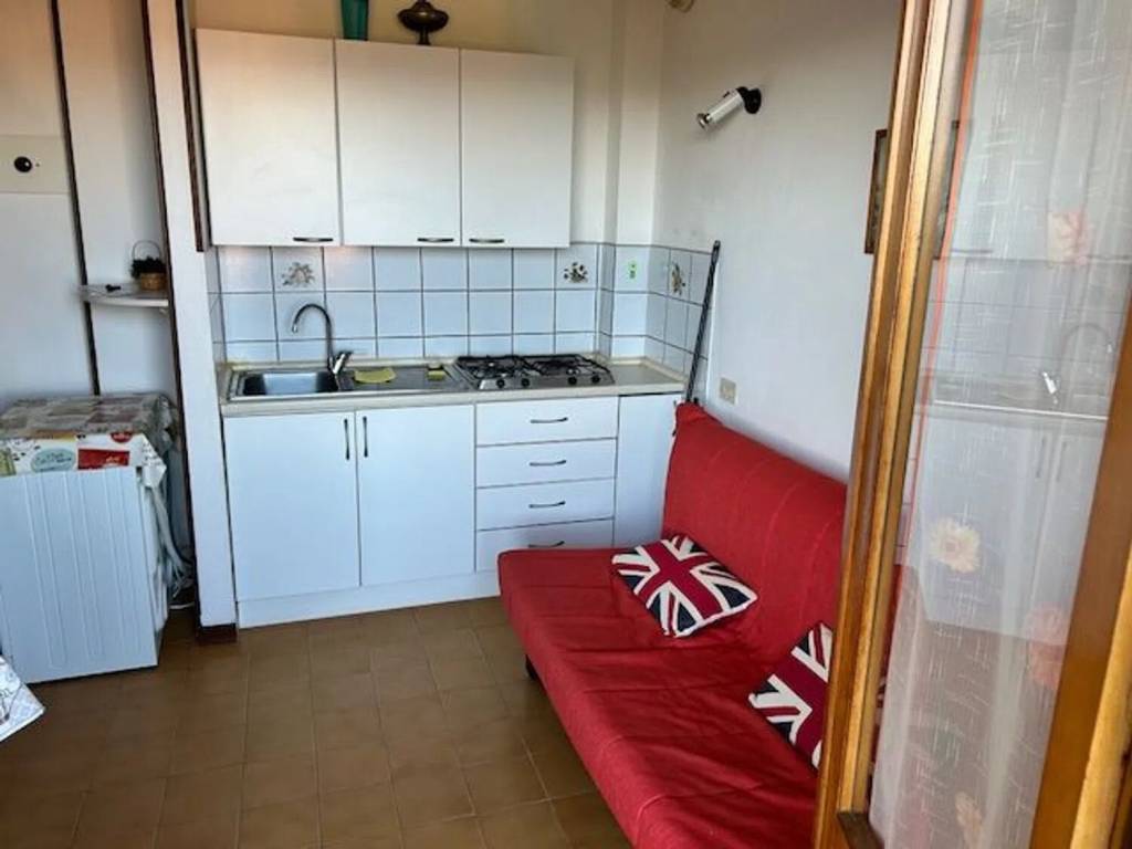 Appartamento a Follonica in Via Lago Di Lugano, 1 - Foto 2