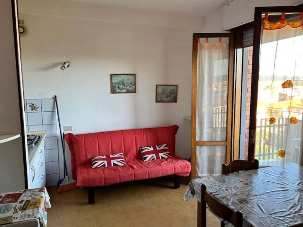Appartamento a Follonica in Via Lago Di Lugano, 1 - Foto 3