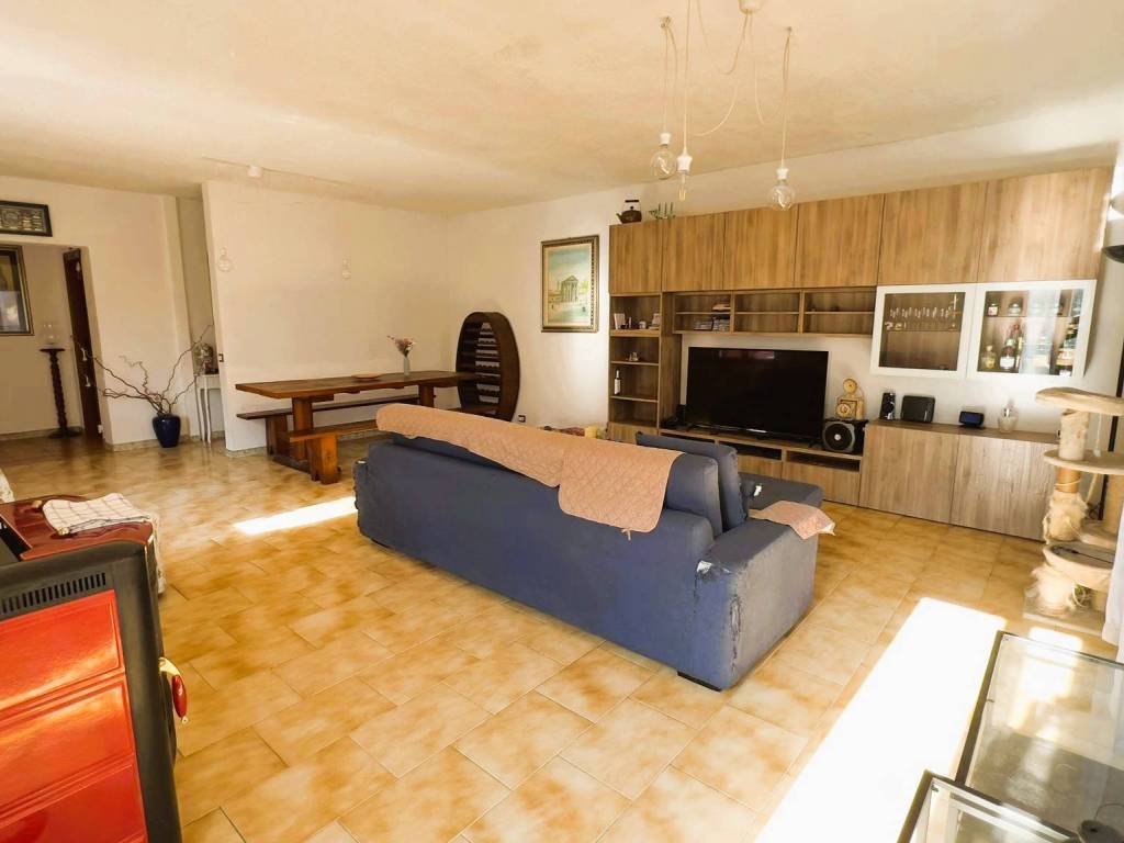 Appartamento a Dizzasco in Via Monte Generoso, 8 - Foto 2