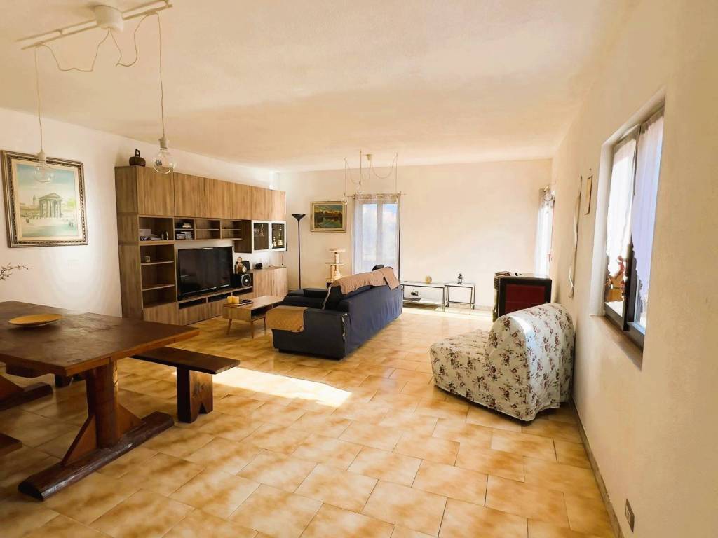 Appartamento a Dizzasco in Via Monte Generoso, 8 - Foto 3