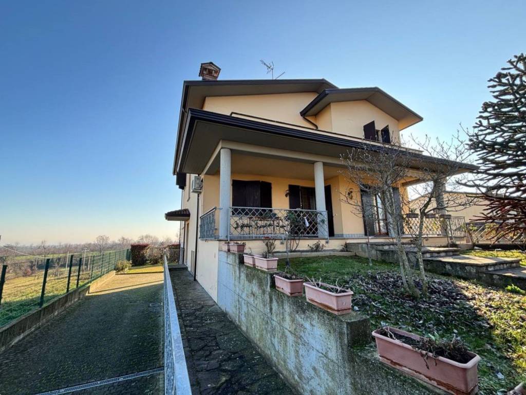 Villa a San giorgio piacentino in Frazione Godi - Foto 2