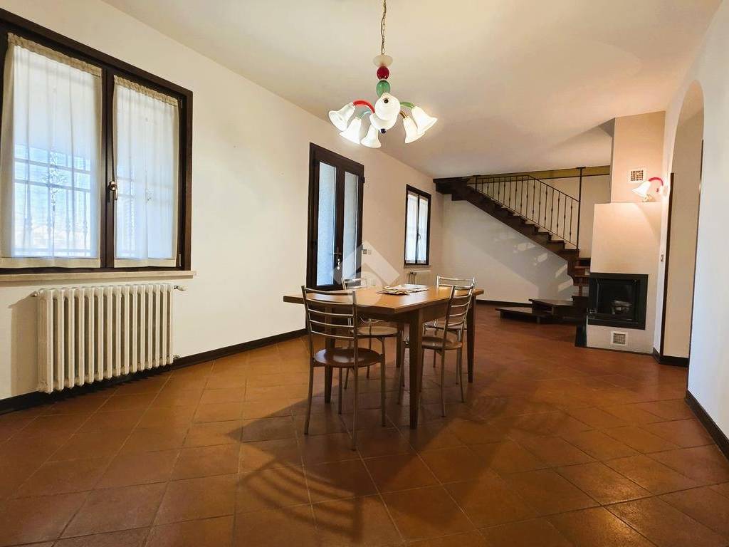 Villa a Roncoferraro in Via Rimembranze, 8 - Foto 4