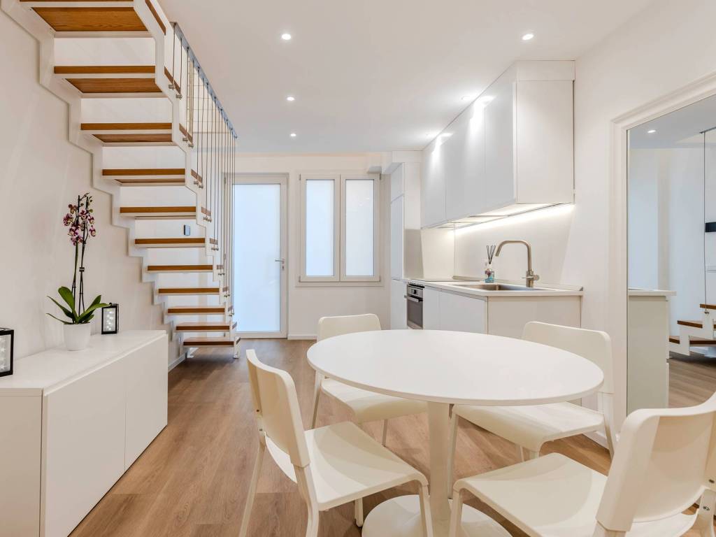 Appartamento a Cagliari in Via Vincenzo Monti, 48 - Foto 2