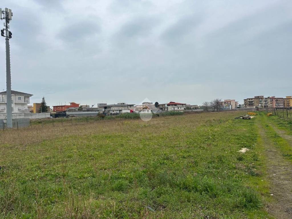 Terreno a Giugliano in campania in Via Pozzolaniello - Foto 2