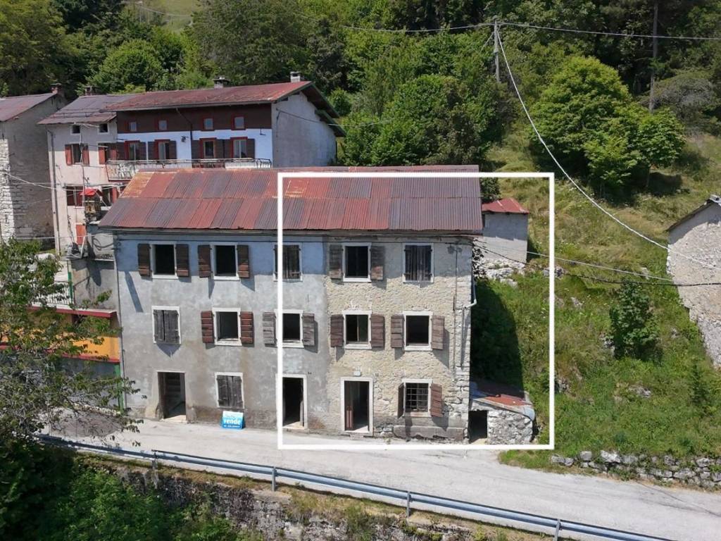 Rustico / casale a Asiago in Via Cotti - Foto 1