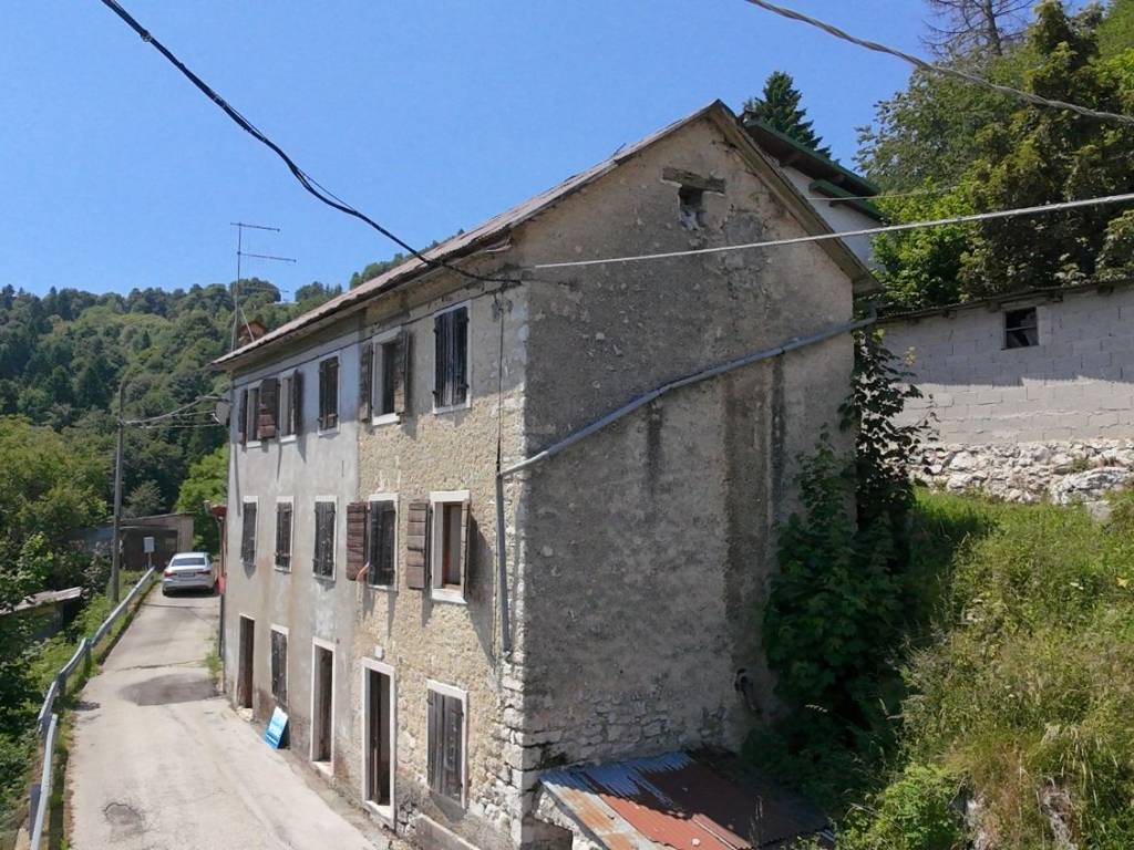 Rustico / casale a Asiago in Via Cotti - Foto 2