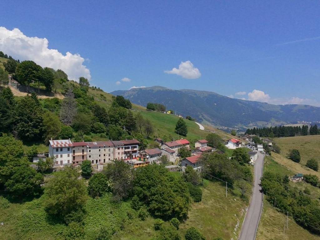 Rustico / casale a Asiago in Via Cotti - Foto 4