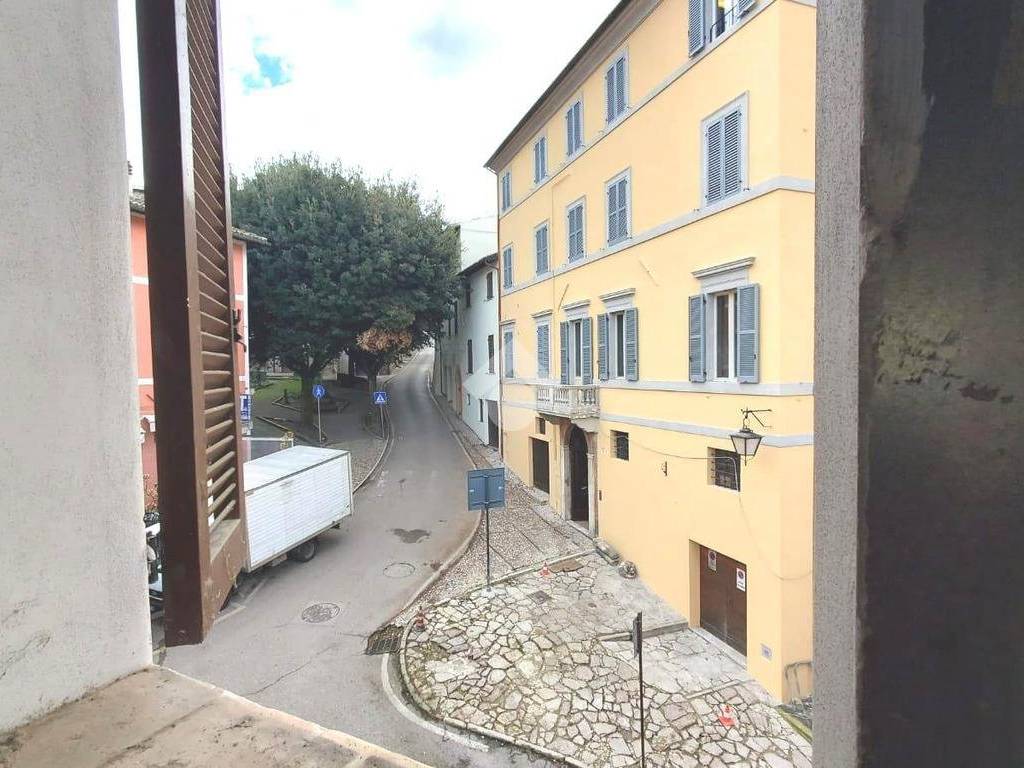 Appartamento a Spoleto in VIA Via Goffredo Mameli, 47 - Foto 3