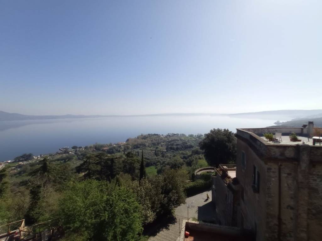 Appartamento a Bracciano in Via della Gradinata di San Clemente - Foto 2