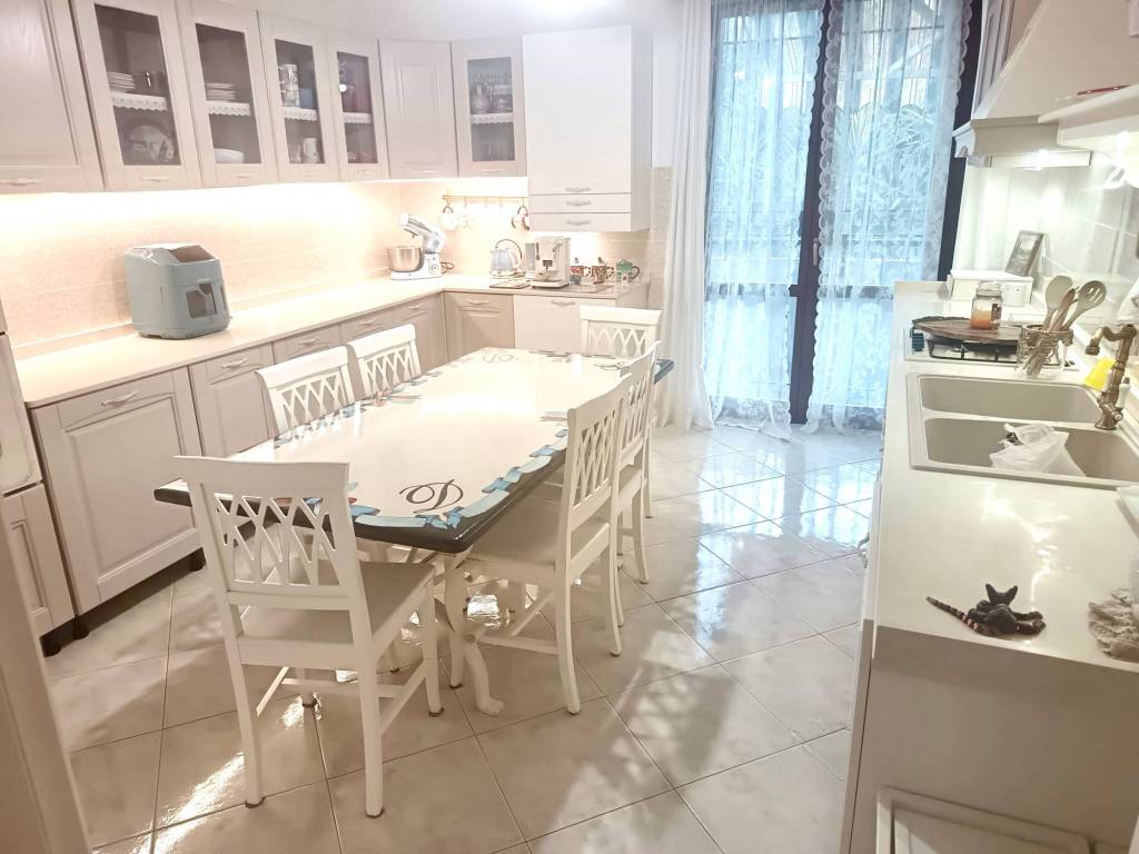 Appartamento a Giarre in Viale Don Luigi Sturzo - Foto 5