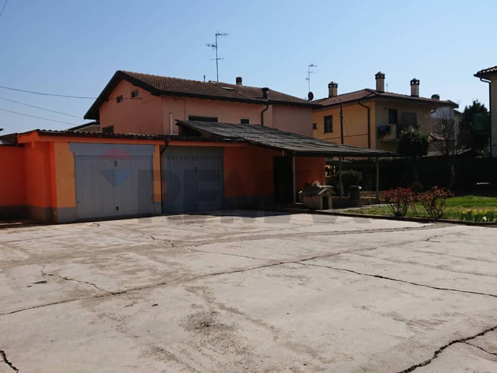 Rustico / casale a Caravaggio in Via degli Umiliati, 7 - Foto 4