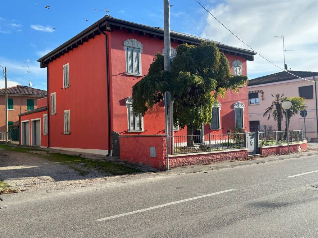 Villa a Terre del reno in Via Risorgimento, 72 - Foto 2