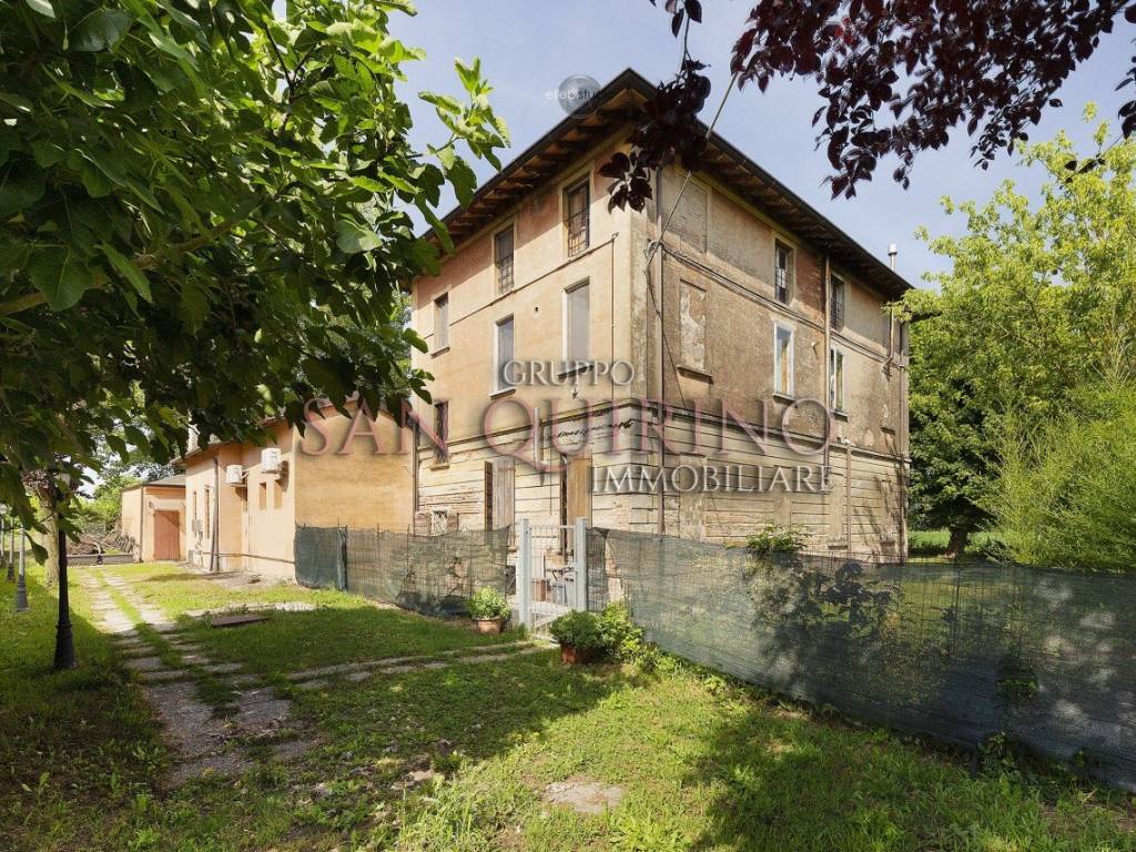 Villa a Fabbrico in via Motta, 16 - Foto 2