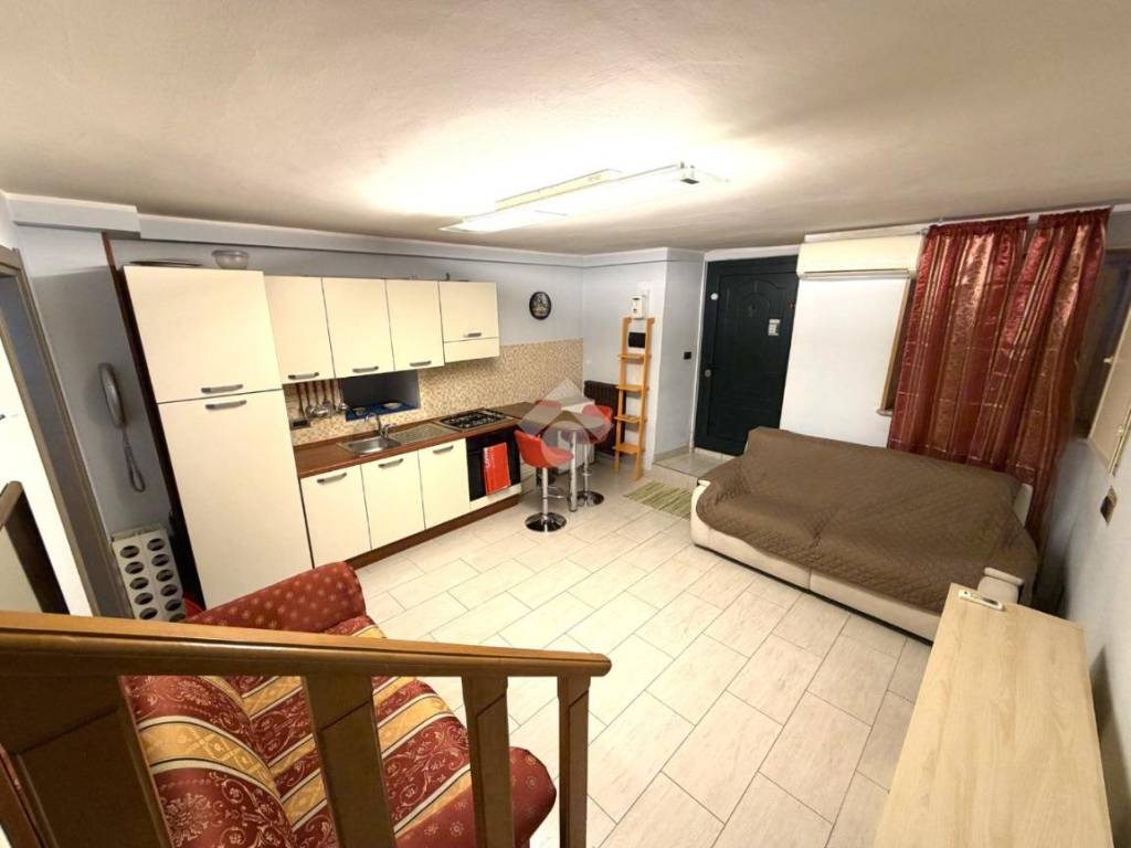 Appartamento a Catanzaro in Via Giuseppe Poerio, 44 - Foto 4