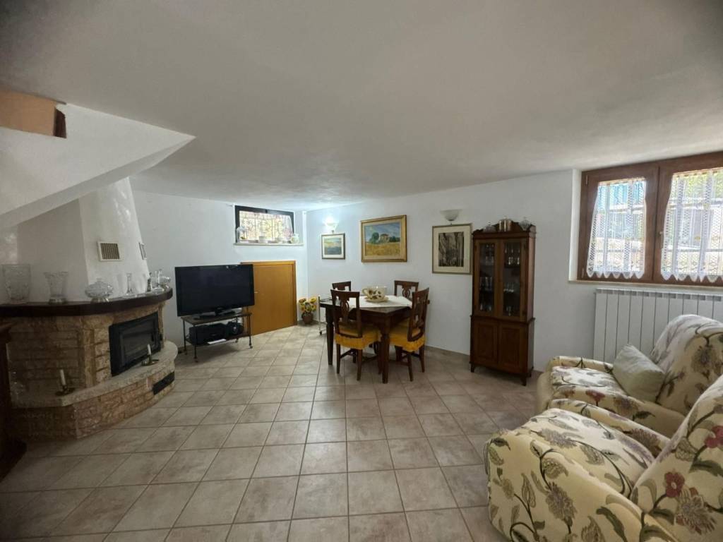 Casa indipendente a Sovicille in Via Raffaello, - Foto 3