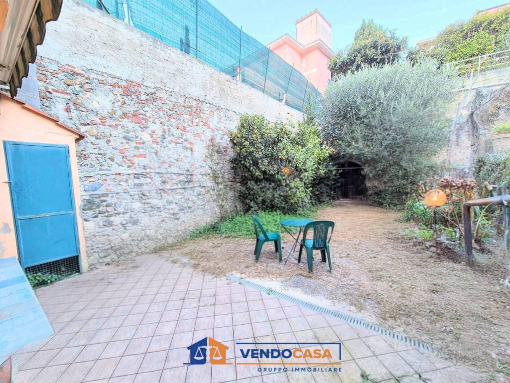 Appartamento a Finale ligure in Via Domenico Brunenghi - Foto 2