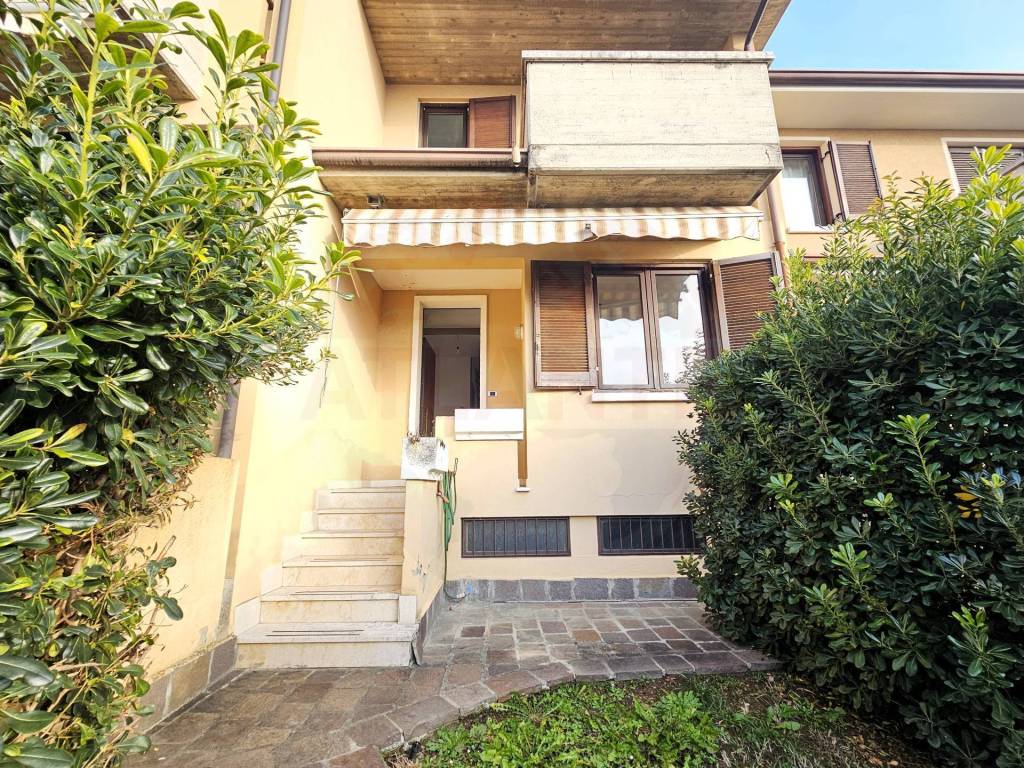 Villetta a schiera a Ome in Via Bongetti, 17 - Foto 2