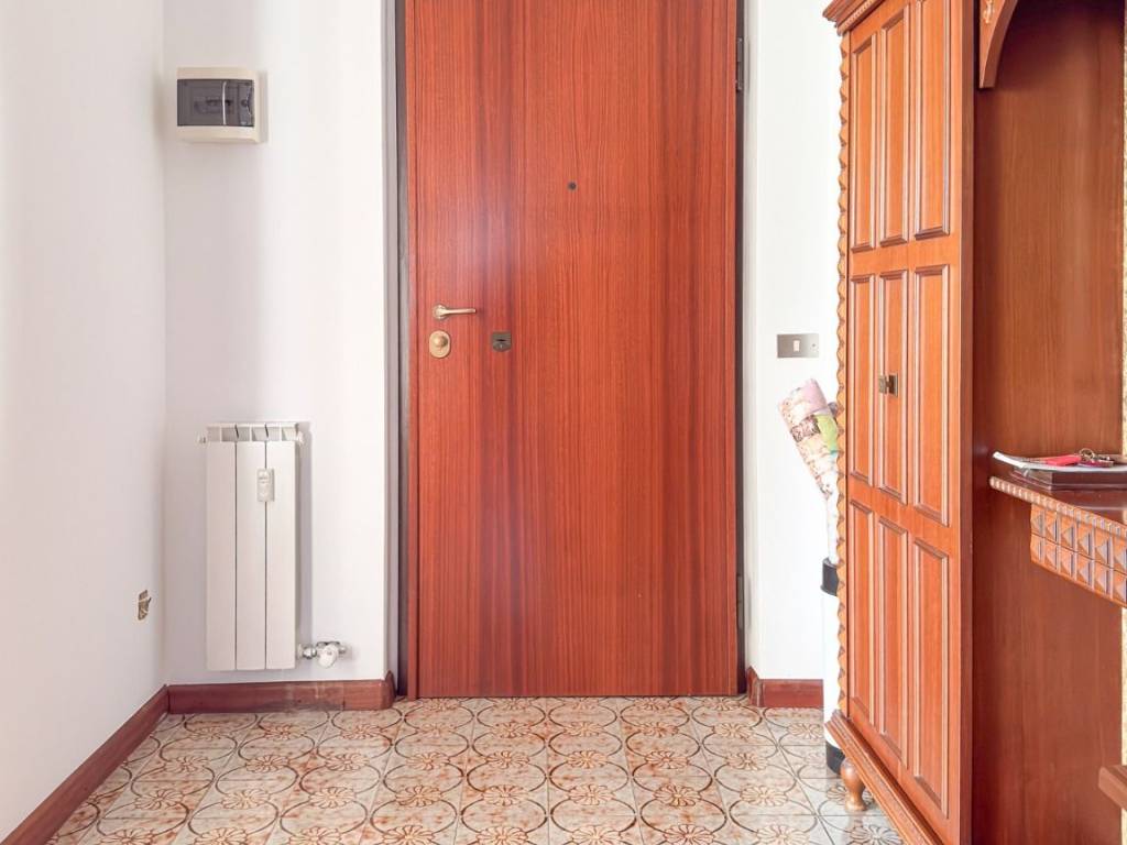 Appartamento a Angera in Via Cavalieri di Vittorio Veneto - Foto 5