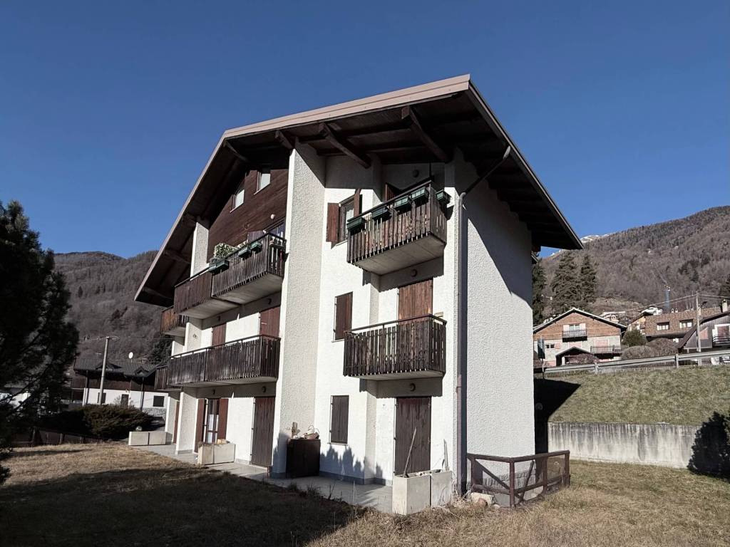 Appartamento a Temù in Via Roma - Foto 2