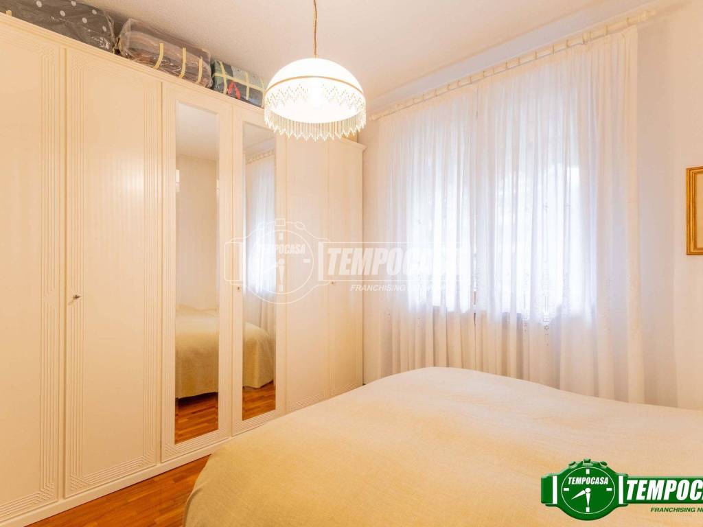 Appartamento a Magenta in Via Lucio Lombardo Radice - Foto 4