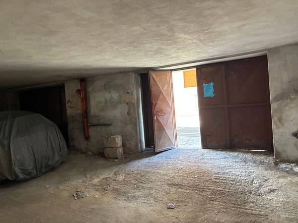 Box / garage a Ceglie messapica in Via Luigi Settembrini, 14 - Foto 5