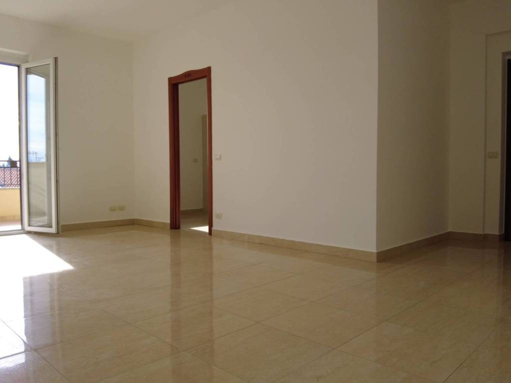 Appartamento a Siderno in Via Circonvallazione Nord, 171 - Foto 4