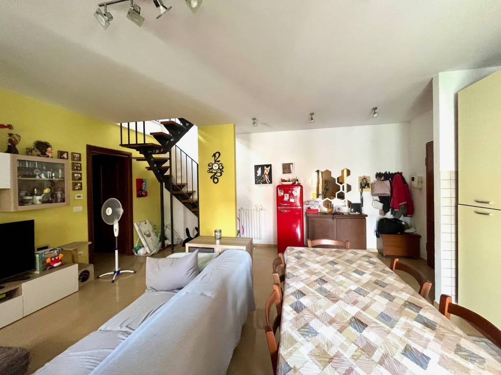 Appartamento a Carmagnola in Via Bricherasio, 14 - Foto 2