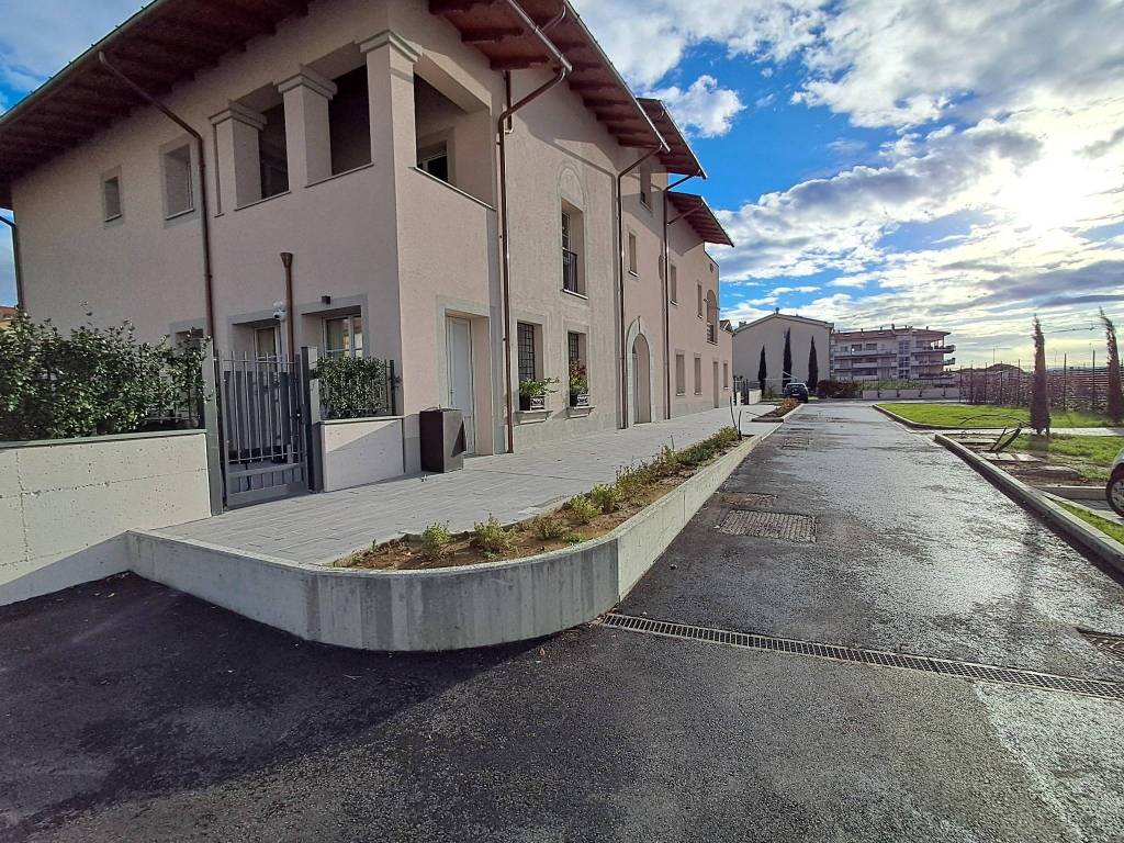 Appartamento a Montemurlo in Via Barzano - Foto 3