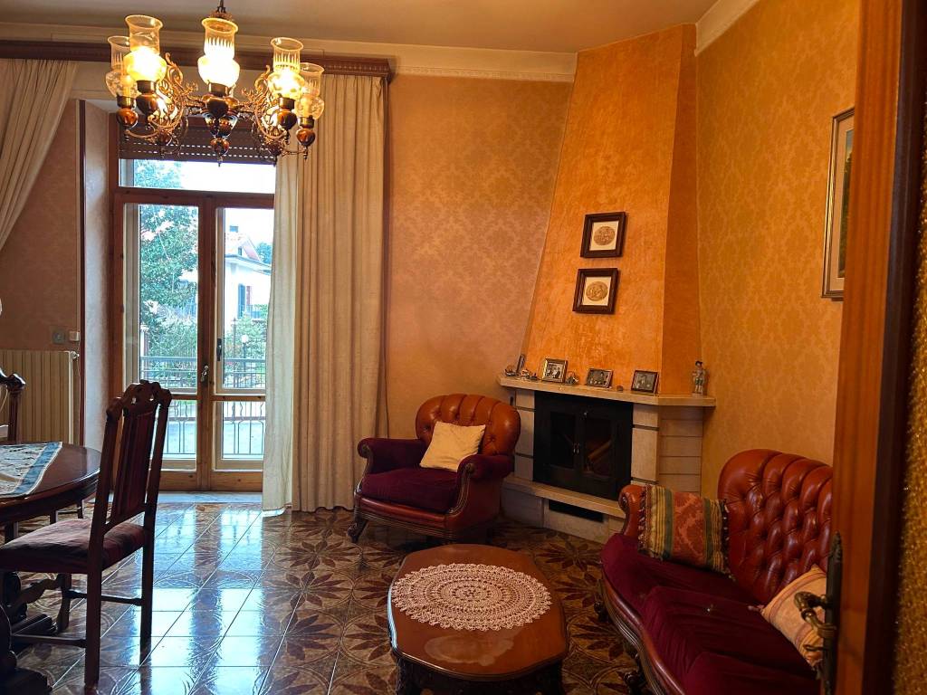Appartamento a Cesinali in Viale Sabino Cocchia - Foto 4