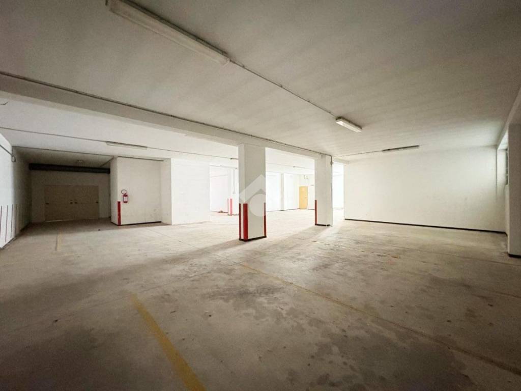 Box / garage a Lanciano in Via Don Minzoni, 32 - Foto 5