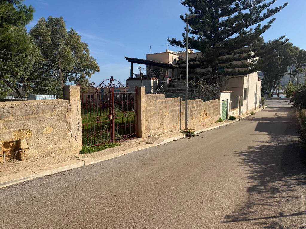 Terreno a San vito lo capo in Via Lipomo, 7 - Foto 2