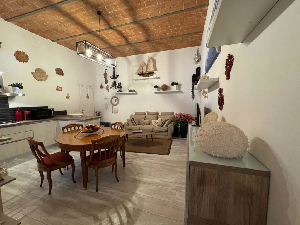 Appartamento a Cecina in Via DIAZ, 11 - Foto 5