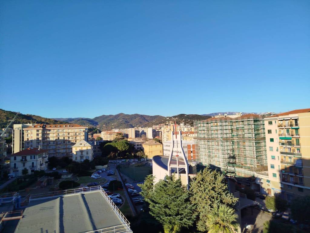 Appartamento a Savona in Corso Tardy e Benech - Foto 3