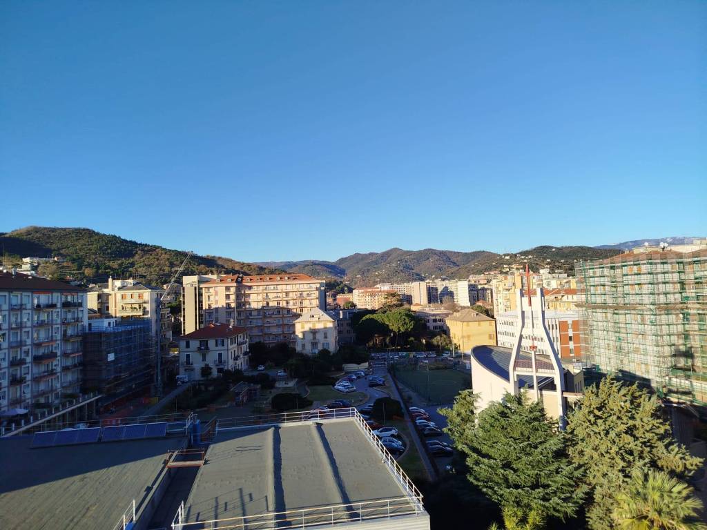 Appartamento a Savona in Corso Tardy e Benech - Foto 4