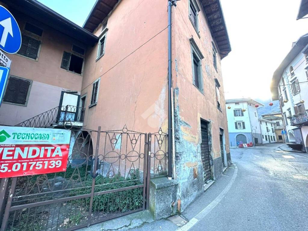 Immobile a Darfo boario terme in Piazza Giacomo Matteotti, 3 - Foto 3