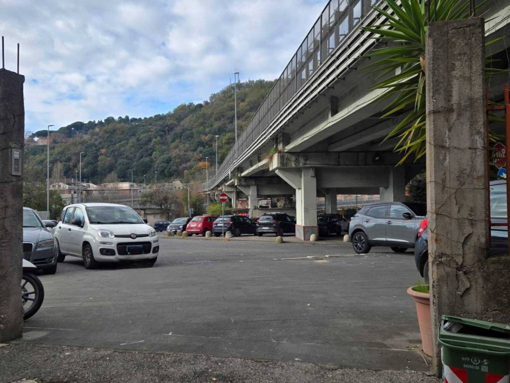 Immobile a Salerno in Piazza Medaglie d'Oro, 5 - Foto 2